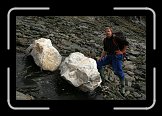 IMG_0135 * Two big and conspicuous quarz boulders. * 2376 x 1540 * (661KB)