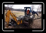 aj_xIMG_0027 * Någon hade glömt lyset på denna  ... enögda maskin. Många knappar å många spakar ... vilken släcker man med?
 * 3675 x 2407 * (1.71MB)